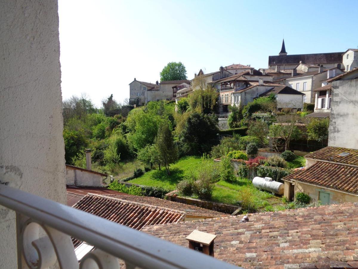 Maison Saint Jacques Aparthotel Aubeterre-sur-Dronne Buitenkant foto