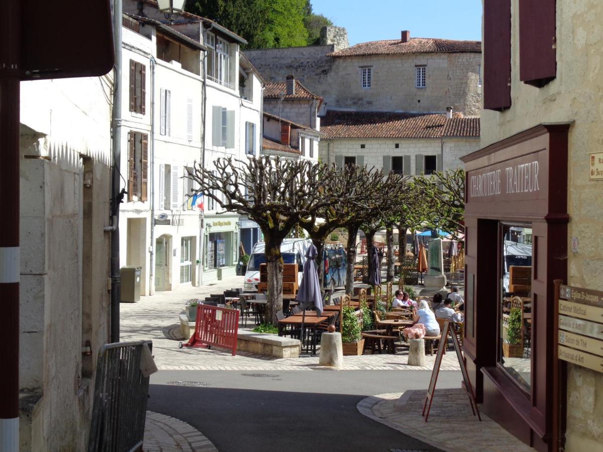 Maison Saint Jacques Aubeterre-sur-Dronne Buitenkant foto